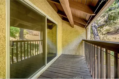 9555 Via Venezia, Burbank, CA 91504 - Photo 15