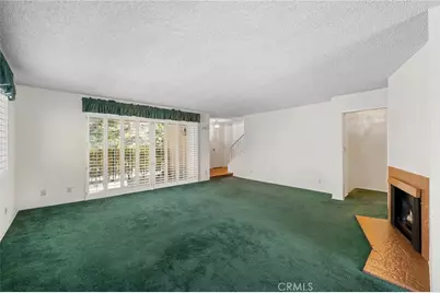 9555 Via Venezia, Burbank, CA 91504 - Photo 11