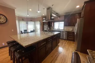 10066 Golden Oaks, Tujunga, CA 91042 - Photo 9