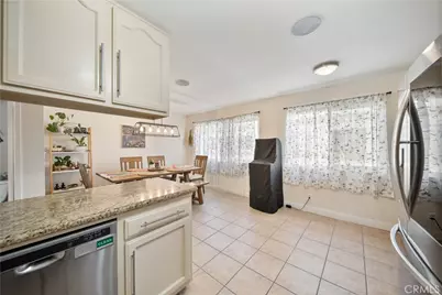 19950 Sherman Way Unit A #A, Winnetka, CA 91306 - Photo 21