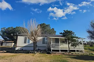 9878 Wilson Ranch, Phelan, CA 92371 - Photo 3