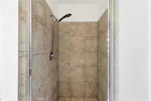 9601 Creemore Pl, Tujunga, CA 91042 - Photo 21