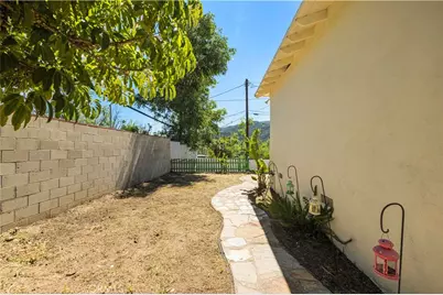 9601 Creemore Place, Tujunga, CA 91042 - Photo 29