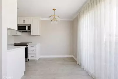 121 Sinclair Avenue #213, Glendale, CA 91206 - Photo 5