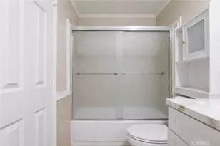 121 Sinclair Ave, Glendale, CA 91206 - Photo 21