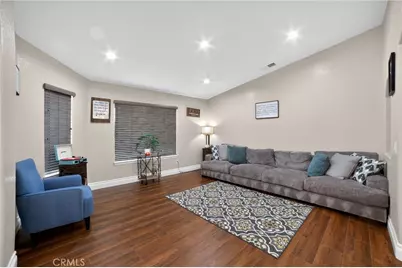 10525 Sage, Oak Hills, CA 92344 - Photo 19