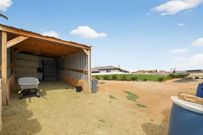 10525 Sage, Oak Hills, CA 92344 - Photo 11