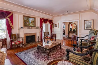 1535 Royal Boulevard, Glendale, CA 91207 - Photo 17