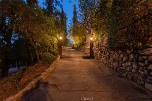 1535 Royal Blvd, Glendale, CA 91207 - Photo 59