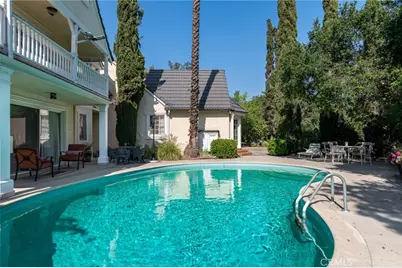 1535 Royal Boulevard, Glendale, CA 91207 - Photo 9