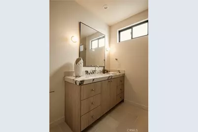 8960 Oak Park Avenue, Northridge, CA 91325 - Photo 15