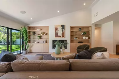 8960 Oak Park Avenue, Northridge, CA 91325 - Photo 19