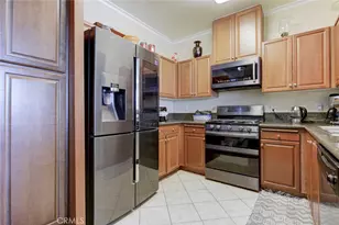 13941 Sherman Way Blvd, Van Nuys, CA 91405 - Photo 3