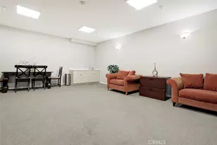 13941 Sherman Way Blvd, Van Nuys, CA 91405 - Photo 23