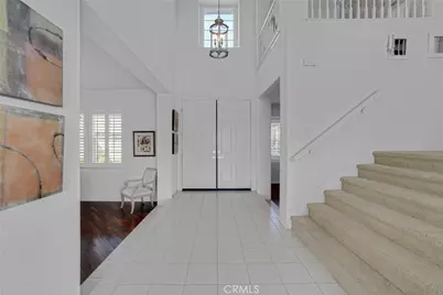 24306 Via La Casa, Valencia, CA 91354 - Photo 5