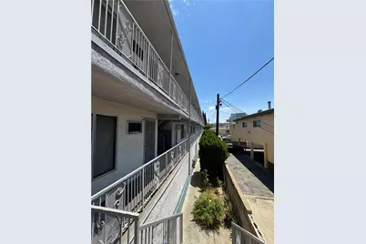 6902 Vesper, Van Nuys, CA 91405 - Photo 5