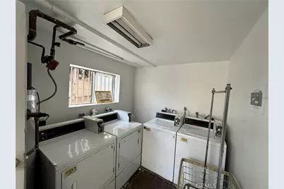 6902 Vesper, Van Nuys, CA 91405 - Photo 7