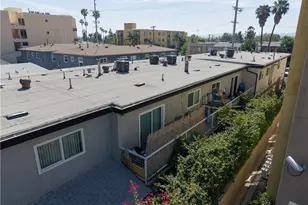 13445 Vanowen St, Van Nuys, CA 91405 - Photo 15