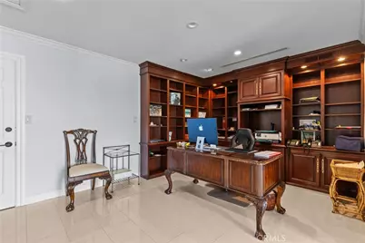 3435 Oakmont View Drive, Glendale, CA 91208 - Photo 23