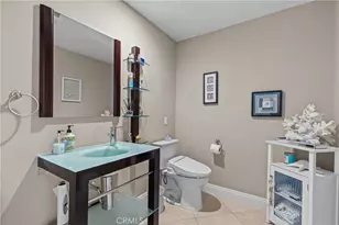 3435 Oakmont View Dr, Glendale, CA 91208 - Photo 13