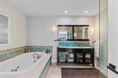 3435 Oakmont View Drive, Glendale, CA 91208 - Photo 31
