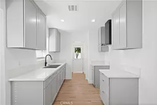 11031 Lull St, Los Angeles, CA 91352 - Photo 19