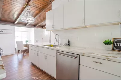 8008 Aura Avenue, Reseda, CA 91335 - Photo 9