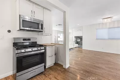 8827 Sylmar Avenue, Panorama City, CA 91402 - Photo 13