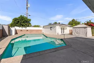 8827 Sylmar Ave, Panorama City, CA 91402 - Photo 33