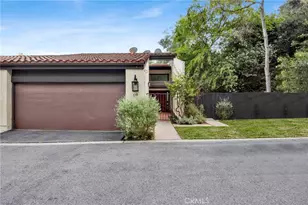 69 Penhill Ct, Glendale, CA 91206 - Photo 3