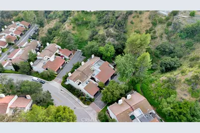 69 Penhill Court, Glendale, CA 91206 - Photo 39