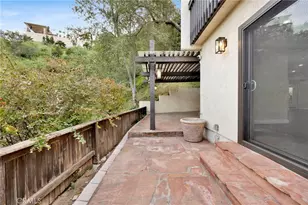 69 Penhill Ct, Glendale, CA 91206 - Photo 29