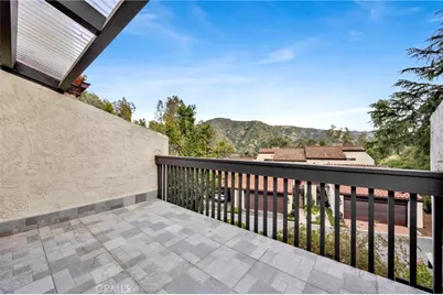 69 Penhill Court, Glendale, CA 91206 - Photo 25