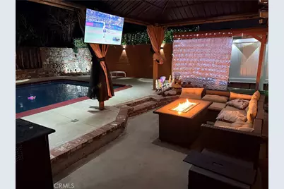 22111 Covello, Canoga Park, CA 91303 - Photo 7