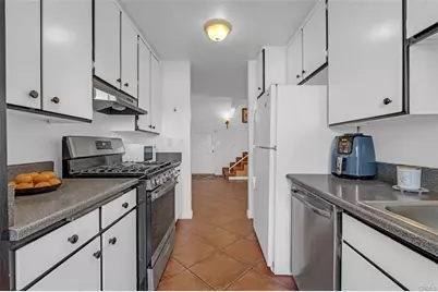 18645 Hatteras #230, Tarzana, CA 91356 - Photo 19