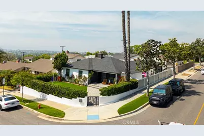 749 Stanford Road, Burbank, CA 91504 - Photo 33