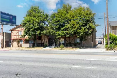 11341 Victory Boulevard, North Hollywood, CA 91606 - Photo 11