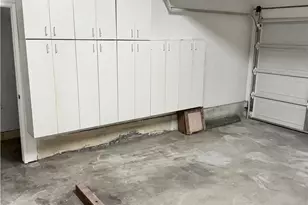 18319 Hart St, Reseda, CA 91335 - Photo 17