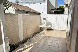 18319 Hart St, Reseda, CA 91335 - Photo 15