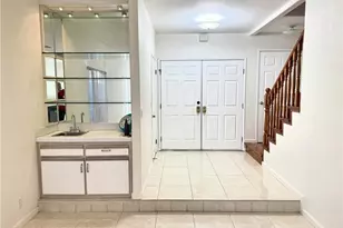 18319 Hart St, Reseda, CA 91335 - Photo 3