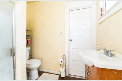 2006 W 12th Street, Los Angeles, CA 90006 - Photo 23