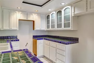 15155 Sherman Way, Van Nuys, CA 91405 - Photo 11