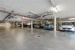 125 N Allen Ave, Pasadena, CA 91106 - Photo 31