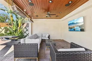 6850 Longridge, North Hollywood, CA 91605 - Photo 27