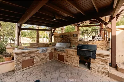 828 S Sunset Canyon, Burbank, CA 91501 - Photo 41