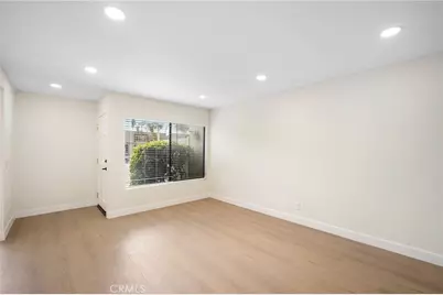 8601 Sunland Boulevard #5, Los Angeles, CA 91352 - Photo 5