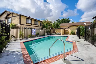 8601 Sunland Boulevard #5, Los Angeles, CA 91352 - Photo 27