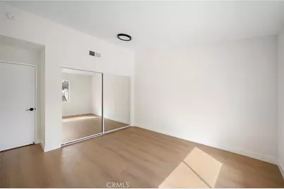 8601 Sunland Boulevard #5, Los Angeles, CA 91352 - Photo 17