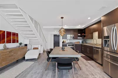 1100 Wilshire Boulevard #1707, Los Angeles, CA 90017 - Photo 11