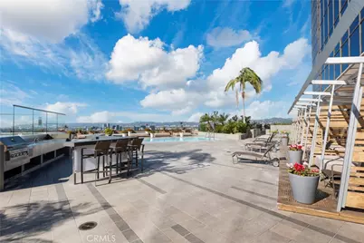 1100 Wilshire Boulevard #1707, Los Angeles, CA 90017 - Photo 45